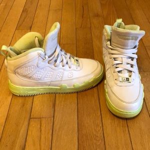 Air Jordan size 5.5Y